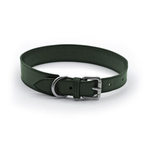 dog collar in vegetable tanned leather, black.