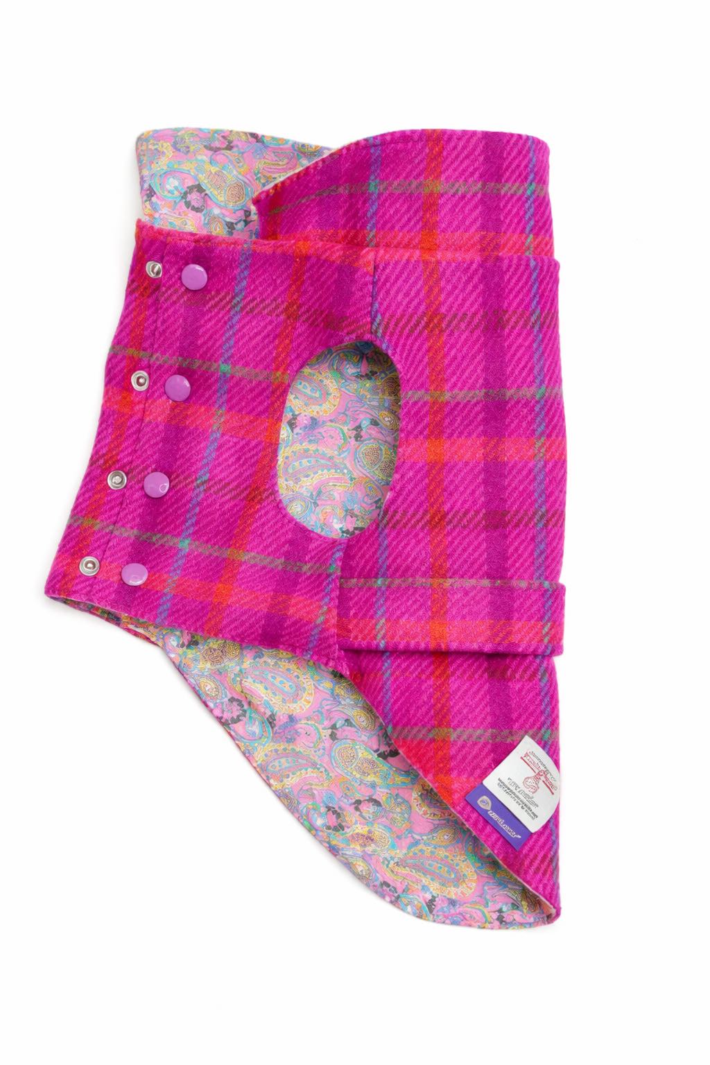 dixystore-cappotto-cane-tartan-rosa-lato Barboncino con Cappotto per cane Hebrides in Harris Tweed tartan con fodera in cotone. Hebrides Harris Tweed tartan dog coat with cotton lining.